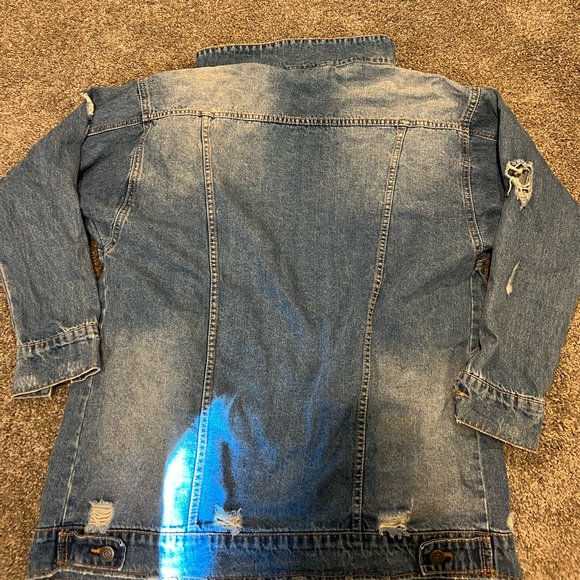 Distressed denim jacket - Picture 2 of 4